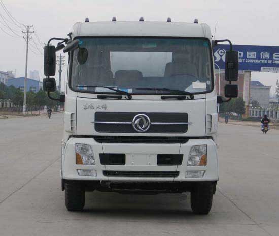 程力威牌CLW5160GXWD4型吸污车